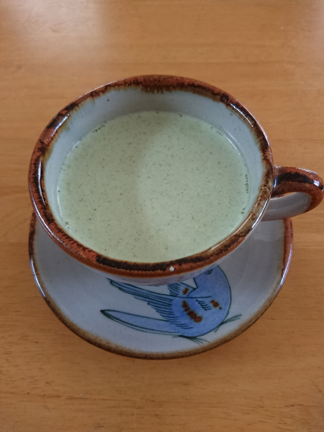 牛乳＋月膳青汁＝ナチュラルに美味しい。
